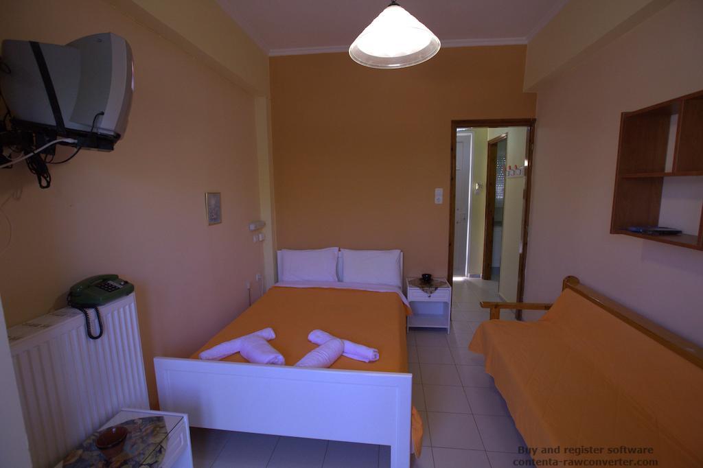 Angela Studios Karfas Quarto foto